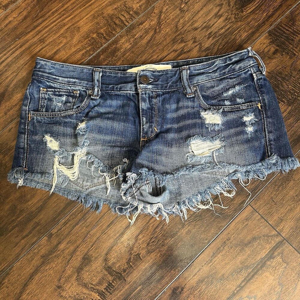 Abercrombie and Fitch Denim Shorts Size 6/28 Low Rise Short 90s Y2k Style